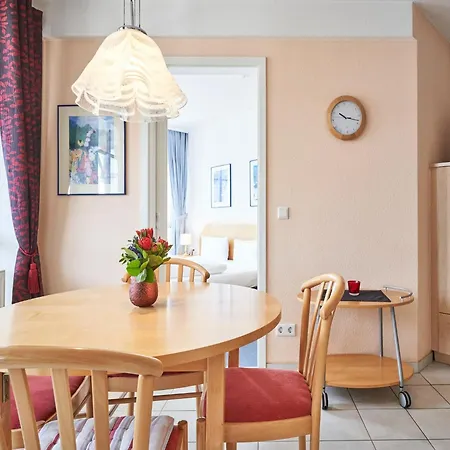 Ostseeurlaub In Im 2 Og Apartment Sellin (Rugen)