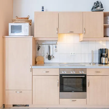 Ostseeurlaub In Im 2 Og Apartment Sellin (Rugen)
